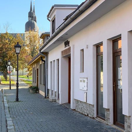 Penzion Holiday Trnava Exterior foto